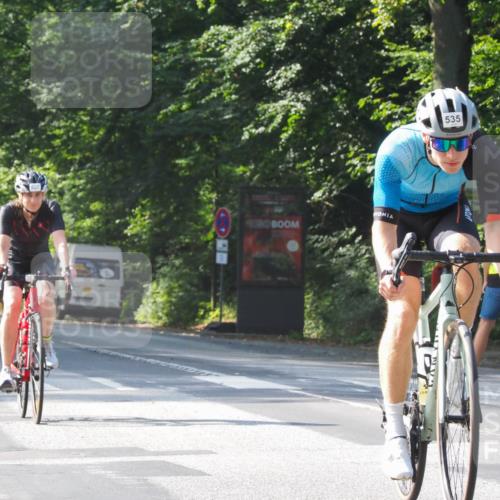 08.09.2024 - Stadtparktriathlon Zöllner http://msf.ph/oto/7003570 08.09.2024 11:22:24 Radfahren 493, 535, 550, 627 meine-sportfotos.de