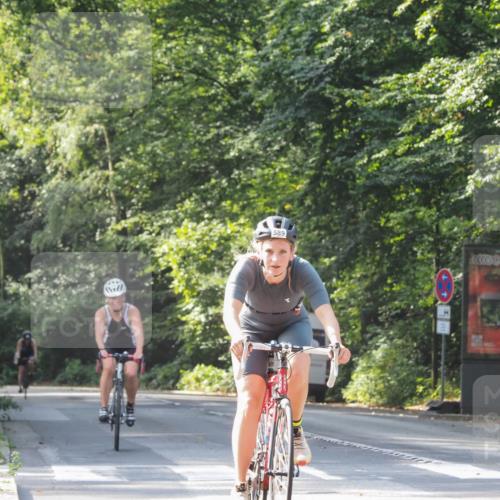 08.09.2024 - Stadtparktriathlon Zöllner http://msf.ph/oto/7004650 08.09.2024 11:28:03 Radfahren 589, 660 meine-sportfotos.de
