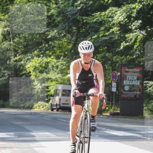 08.09.2024 - Stadtparktriathlon Zöllner http://msf.ph/oto/7004661 08.09.2024 11:28:06 Radfahren 589, 646, 660 meine-sportfotos.de