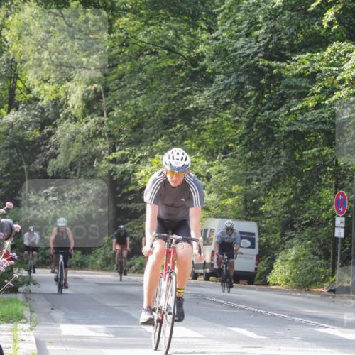 08.09.2024 - Stadtparktriathlon Zöllner http://msf.ph/oto/7005006 08.09.2024 11:30:33 Radfahren 487, 531, 541, 588, 606, 621 meine-sportfotos.de