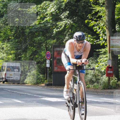 08.09.2024 - Stadtparktriathlon Zöllner http://msf.ph/oto/7005599 08.09.2024 11:34:02 Radfahren 630, 671 meine-sportfotos.de