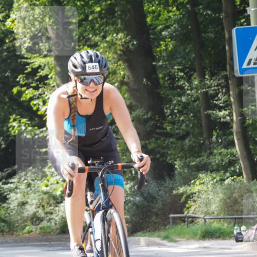 08.09.2024 - Stadtparktriathlon Zöllner http://msf.ph/oto/7006080 08.09.2024 11:36:49 Radfahren 646 meine-sportfotos.de