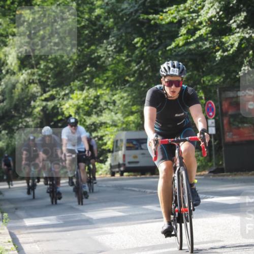 08.09.2024 - Stadtparktriathlon Zöllner http://msf.ph/oto/7006301 08.09.2024 11:37:48 Radfahren 528, 563, 587, 616, 634, 653, 679, 680, 686, 695, 741 meine-sportfotos.de