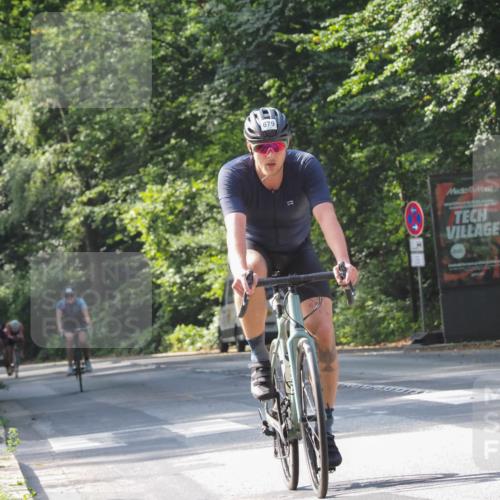 08.09.2024 - Stadtparktriathlon Zöllner http://msf.ph/oto/7006355 08.09.2024 11:37:52 Radfahren 563, 616, 634, 679, 680, 686, 695, 741 meine-sportfotos.de