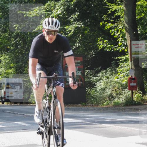 08.09.2024 - Stadtparktriathlon Zöllner http://msf.ph/oto/7006592 08.09.2024 11:38:47 Radfahren 588, 667, 705 meine-sportfotos.de