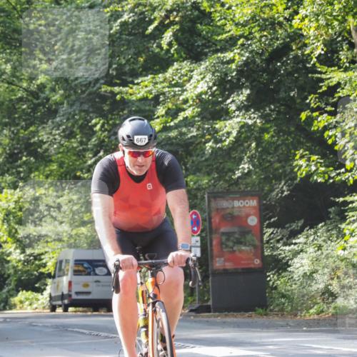 08.09.2024 - Stadtparktriathlon Zöllner http://msf.ph/oto/7006625 08.09.2024 11:38:55 Radfahren 588, 667, 674, 676, 710 meine-sportfotos.de