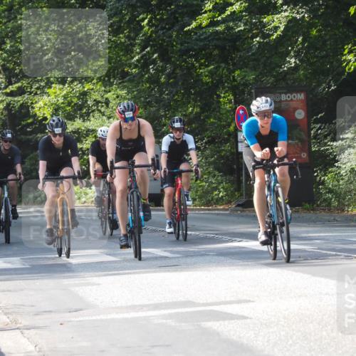08.09.2024 - Stadtparktriathlon Zöllner http://msf.ph/oto/7006869 08.09.2024 11:40:06 Radfahren 500, 593, 598, 627, 642, 657, 671, 683, 692, 714 meine-sportfotos.de