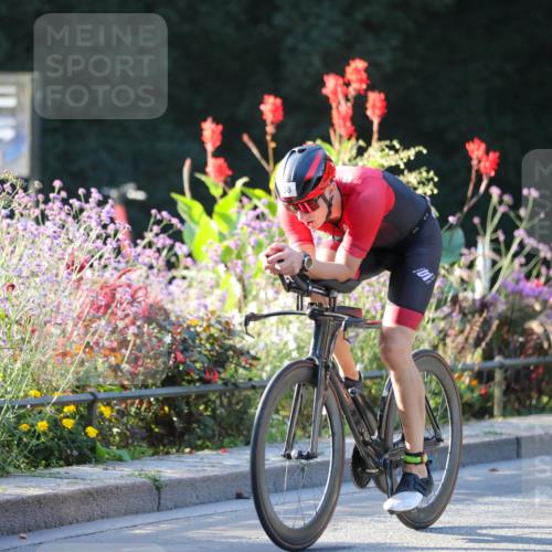 08.09.2024 - Stadtparktriathlon Zöllner http://msf.ph/oto/7006988 08.09.2024 08:49:44 Radfahren 17, 38, 75 meine-sportfotos.de