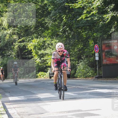08.09.2024 - Stadtparktriathlon Zöllner http://msf.ph/oto/7007054 08.09.2024 11:40:35 Radfahren 576, 580, 592 meine-sportfotos.de