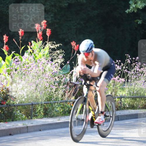 08.09.2024 - Stadtparktriathlon Zöllner http://msf.ph/oto/7007058 08.09.2024 08:49:59 Radfahren 5, 49, 51, 59 meine-sportfotos.de
