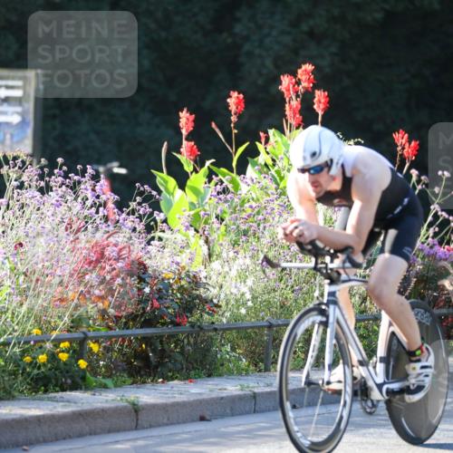08.09.2024 - Stadtparktriathlon Zöllner http://msf.ph/oto/7007083 08.09.2024 08:50:01 Radfahren 5, 51, 59 meine-sportfotos.de