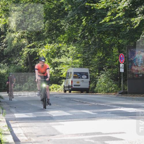 08.09.2024 - Stadtparktriathlon Zöllner http://msf.ph/oto/7007140 08.09.2024 11:41:21 Radfahren 630, 639 meine-sportfotos.de