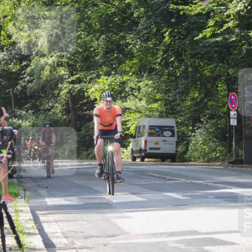 08.09.2024 - Stadtparktriathlon Zöllner http://msf.ph/oto/7007165 08.09.2024 11:41:21 Radfahren 630, 639 meine-sportfotos.de