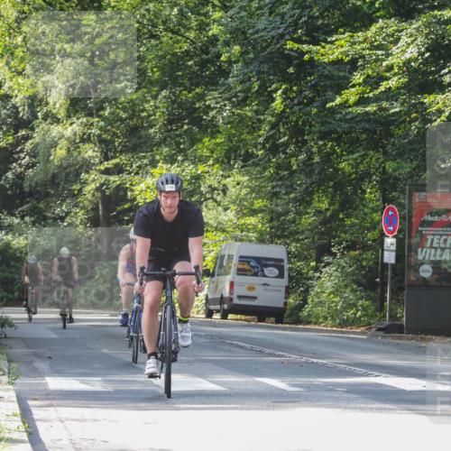 08.09.2024 - Stadtparktriathlon Zöllner http://msf.ph/oto/7007260 08.09.2024 11:42:01 Radfahren 582, 584, 672, 675, 711, 718, 740 meine-sportfotos.de