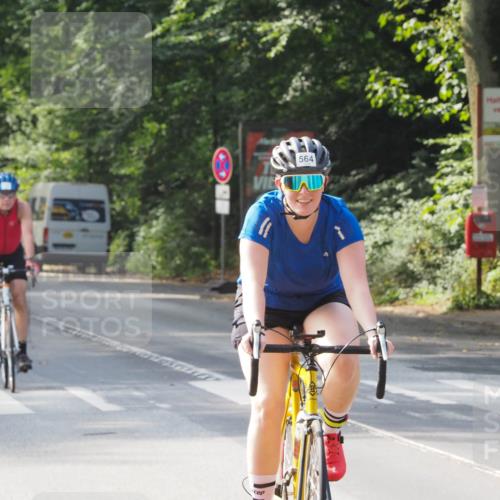 08.09.2024 - Stadtparktriathlon Zöllner http://msf.ph/oto/7007475 08.09.2024 11:50:24 Radfahren 564, 629, 696, 737 meine-sportfotos.de
