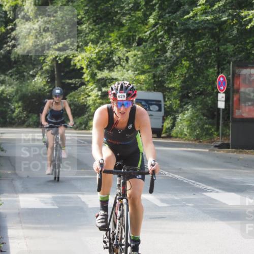 08.09.2024 - Stadtparktriathlon Zöllner http://msf.ph/oto/7007509 08.09.2024 11:50:33 Radfahren 568, 576, 629, 696 meine-sportfotos.de