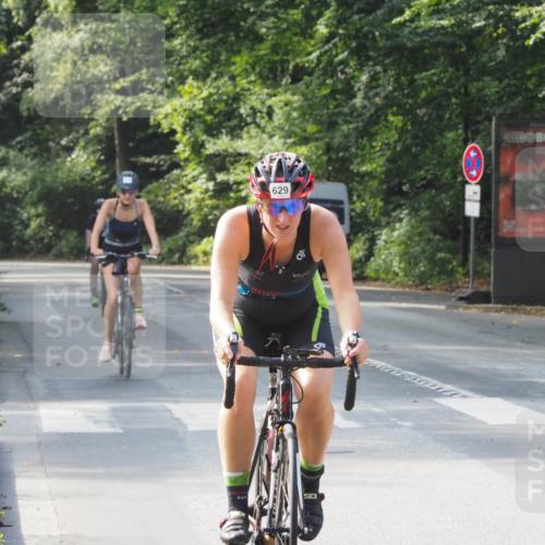 08.09.2024 - Stadtparktriathlon Zöllner http://msf.ph/oto/7007513 08.09.2024 11:50:33 Radfahren 568, 576, 629, 696 meine-sportfotos.de