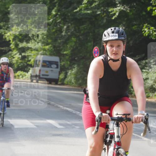08.09.2024 - Stadtparktriathlon Zöllner http://msf.ph/oto/7007534 08.09.2024 11:50:49 Radfahren 582, 600 meine-sportfotos.de