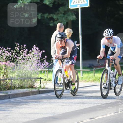 08.09.2024 - Stadtparktriathlon Zöllner http://msf.ph/oto/7007587 08.09.2024 08:51:27 Radfahren 25, 26, 39, 89 meine-sportfotos.de