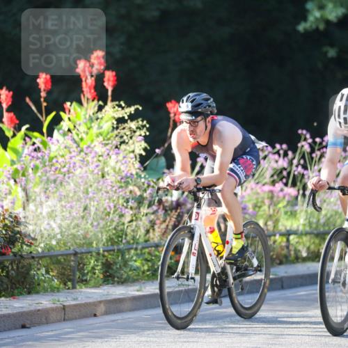 08.09.2024 - Stadtparktriathlon Zöllner http://msf.ph/oto/7007598 08.09.2024 08:51:27 Radfahren 25, 26, 39, 89 meine-sportfotos.de