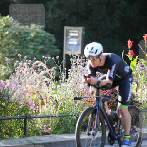 08.09.2024 - Stadtparktriathlon Zöllner http://msf.ph/oto/7007695 08.09.2024 08:51:40 Radfahren 78 meine-sportfotos.de