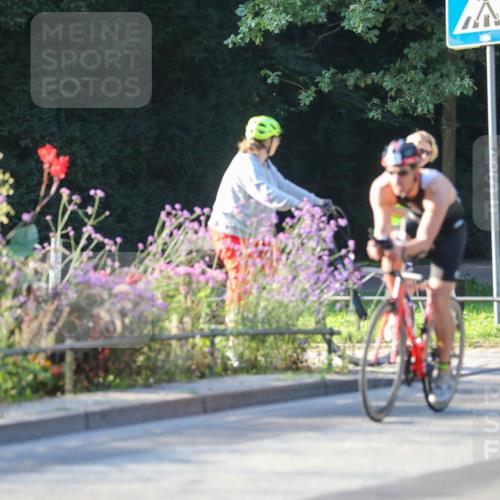 08.09.2024 - Stadtparktriathlon Zöllner http://msf.ph/oto/7007735 08.09.2024 08:51:52 Radfahren 18, 44, 55, 66 meine-sportfotos.de