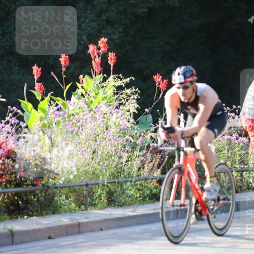 08.09.2024 - Stadtparktriathlon Zöllner http://msf.ph/oto/7007743 08.09.2024 08:51:53 Radfahren 18, 44, 55, 66 meine-sportfotos.de
