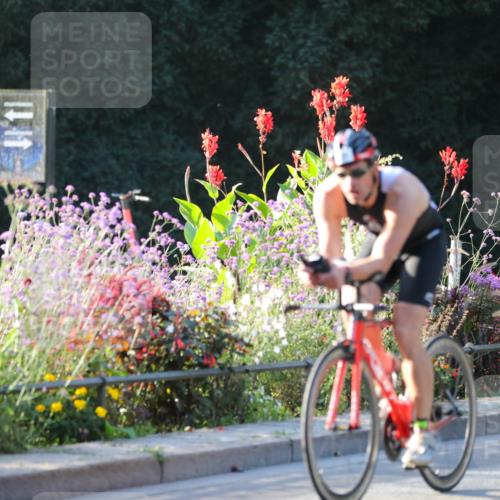 08.09.2024 - Stadtparktriathlon Zöllner http://msf.ph/oto/7007750 08.09.2024 08:51:53 Radfahren 18, 44, 55, 66 meine-sportfotos.de
