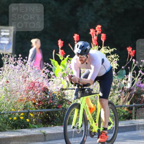 08.09.2024 - Stadtparktriathlon Zöllner http://msf.ph/oto/7007869 08.09.2024 08:52:03 Radfahren 3, 18, 23, 54, 66 meine-sportfotos.de