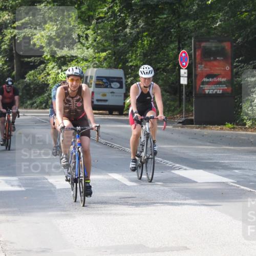 08.09.2024 - Stadtparktriathlon Zöllner http://msf.ph/oto/7007989 08.09.2024 11:52:49 Radfahren 577, 620, 660, 667, 710 meine-sportfotos.de