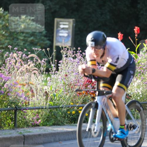 08.09.2024 - Stadtparktriathlon Zöllner http://msf.ph/oto/7008036 08.09.2024 08:52:14 Radfahren 31, 35, 40, 54, 72 meine-sportfotos.de