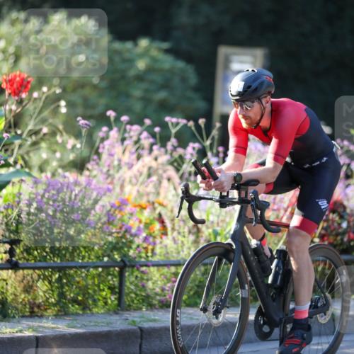 08.09.2024 - Stadtparktriathlon Zöllner http://msf.ph/oto/7008060 08.09.2024 08:52:16 Radfahren 31, 35, 40, 54, 63, 72, 76 meine-sportfotos.de