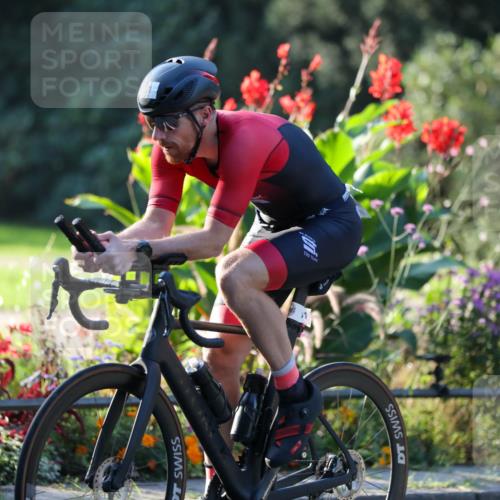 08.09.2024 - Stadtparktriathlon Zöllner http://msf.ph/oto/7008067 08.09.2024 08:52:16 Radfahren 31, 35, 40, 54, 63, 72, 76 meine-sportfotos.de