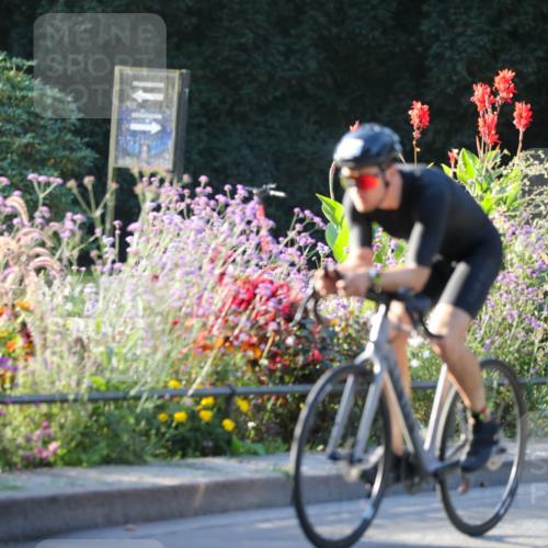 08.09.2024 - Stadtparktriathlon Zöllner http://msf.ph/oto/7008098 08.09.2024 08:52:18 Radfahren 21, 31, 35, 40, 63, 72, 76 meine-sportfotos.de
