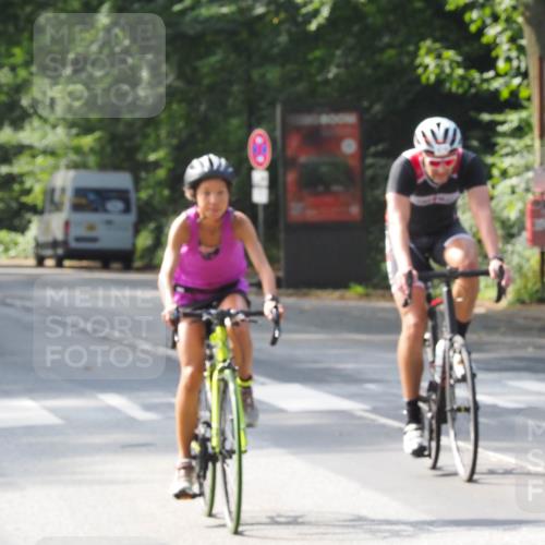 08.09.2024 - Stadtparktriathlon Zöllner http://msf.ph/oto/7008102 08.09.2024 11:53:05 Radfahren 570, 647, 668, 676, 728 meine-sportfotos.de