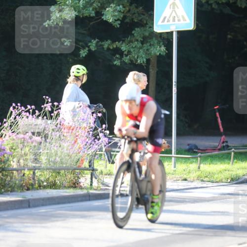 08.09.2024 - Stadtparktriathlon Zöllner http://msf.ph/oto/7008137 08.09.2024 08:52:20 Radfahren 15, 21, 27, 35, 37, 40, 63, 72, 76 meine-sportfotos.de