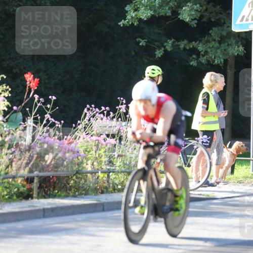 08.09.2024 - Stadtparktriathlon Zöllner http://msf.ph/oto/7008148 08.09.2024 08:52:20 Radfahren 15, 21, 27, 35, 37, 40, 63, 72, 76 meine-sportfotos.de