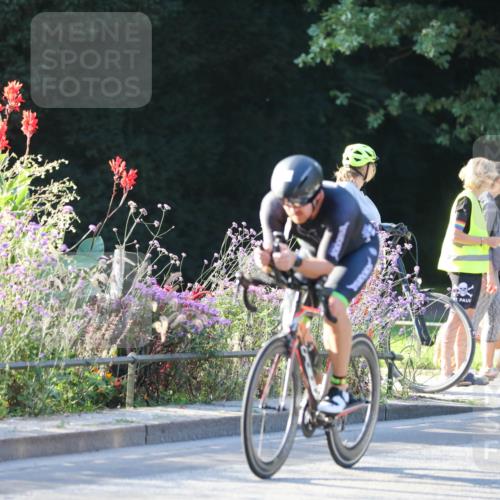 08.09.2024 - Stadtparktriathlon Zöllner http://msf.ph/oto/7008192 08.09.2024 08:52:21 Radfahren 15, 21, 27, 37, 40, 63, 72, 76 meine-sportfotos.de