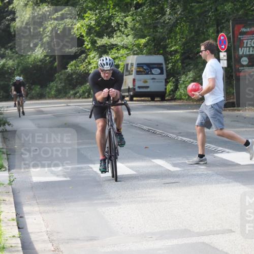 08.09.2024 - Stadtparktriathlon Zöllner http://msf.ph/oto/7008338 08.09.2024 11:53:44 Radfahren 653, 673, 684, 731 meine-sportfotos.de
