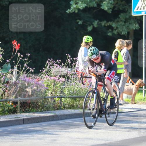 08.09.2024 - Stadtparktriathlon Zöllner http://msf.ph/oto/7008371 08.09.2024 08:52:35 Radfahren 28, 41, 57, 74, 85 meine-sportfotos.de