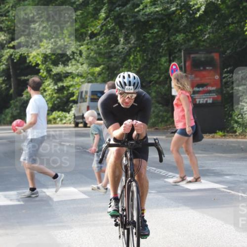 08.09.2024 - Stadtparktriathlon Zöllner http://msf.ph/oto/7008378 08.09.2024 11:53:45 Radfahren 653, 673, 684, 731 meine-sportfotos.de