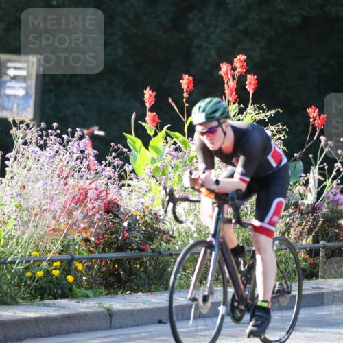 08.09.2024 - Stadtparktriathlon Zöllner http://msf.ph/oto/7008382 08.09.2024 08:52:36 Radfahren 28, 41, 57, 74, 85 meine-sportfotos.de