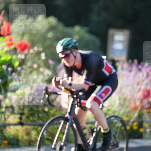 08.09.2024 - Stadtparktriathlon Zöllner http://msf.ph/oto/7008387 08.09.2024 08:52:36 Radfahren 28, 41, 57, 74, 85 meine-sportfotos.de