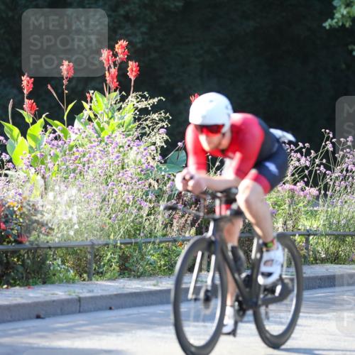 08.09.2024 - Stadtparktriathlon Zöllner http://msf.ph/oto/7008475 08.09.2024 08:52:46 Radfahren 41, 57 meine-sportfotos.de
