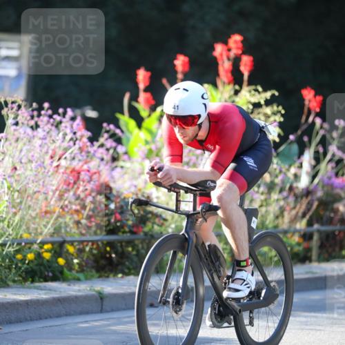 08.09.2024 - Stadtparktriathlon Zöllner http://msf.ph/oto/7008479 08.09.2024 08:52:46 Radfahren 41, 57 meine-sportfotos.de