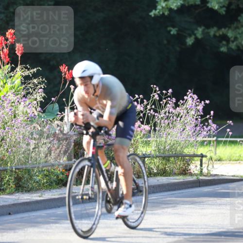 08.09.2024 - Stadtparktriathlon Zöllner http://msf.ph/oto/7008510 08.09.2024 08:53:01 Radfahren 4, 30, 42, 45, 82 meine-sportfotos.de