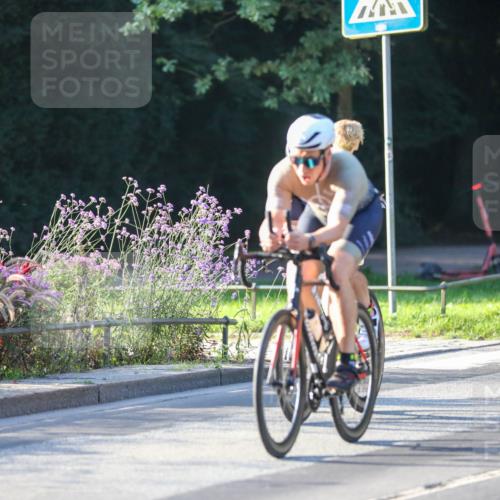 08.09.2024 - Stadtparktriathlon Zöllner http://msf.ph/oto/7008515 08.09.2024 08:53:02 Radfahren 4, 30, 42, 45, 46, 82 meine-sportfotos.de