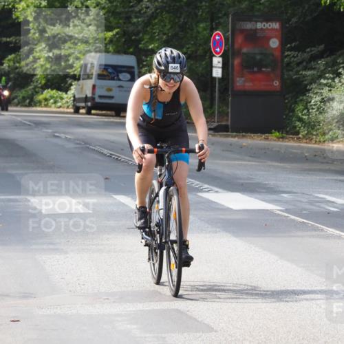 08.09.2024 - Stadtparktriathlon Zöllner http://msf.ph/oto/7008518 08.09.2024 11:54:00 Radfahren 563, 645, 646, 665, 720, 721 meine-sportfotos.de