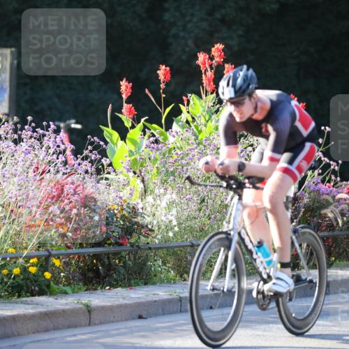 08.09.2024 - Stadtparktriathlon Zöllner http://msf.ph/oto/7008618 08.09.2024 08:53:12 Radfahren 8, 24, 30, 46, 58, 67, 82 meine-sportfotos.de