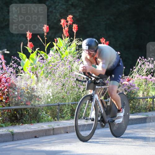08.09.2024 - Stadtparktriathlon Zöllner http://msf.ph/oto/7008632 08.09.2024 08:53:13 Radfahren 8, 24, 30, 46, 58, 67, 82 meine-sportfotos.de